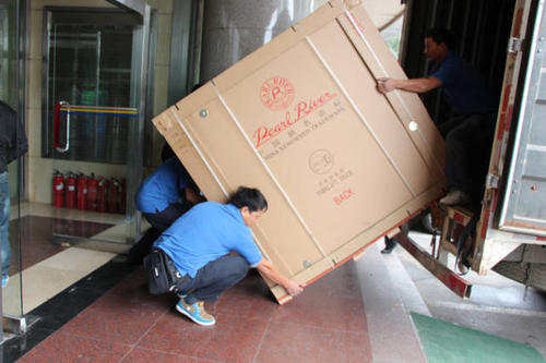 仙游钢琴贵重工艺品无忧运